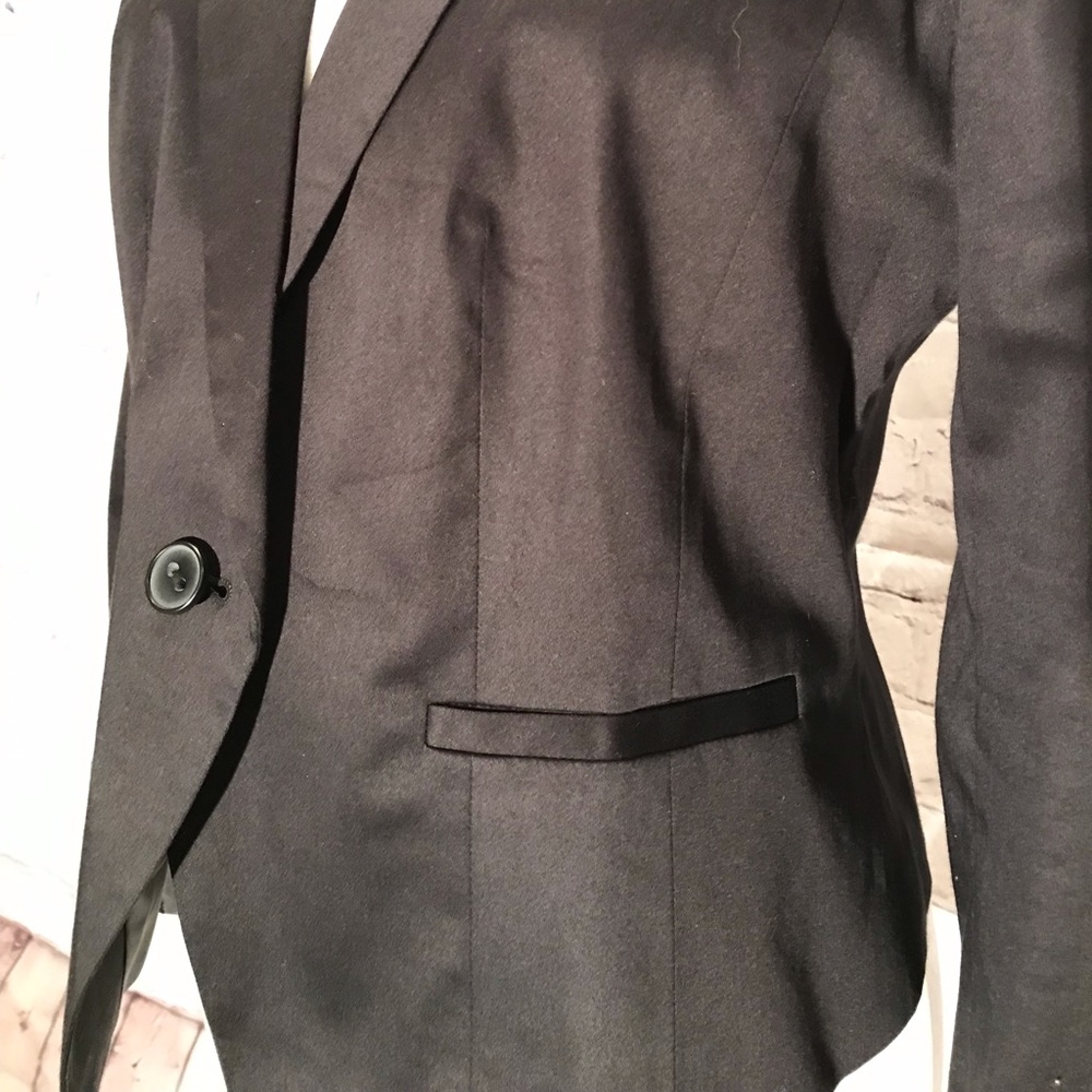 Ladies Tux Jacket With Satin Trim - image 2